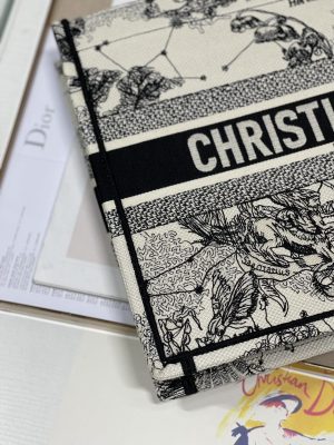 1 christian dior medium dior book tote bag blackwhite for women womens handbags shoulder bags 36cm cd m1296zrhz m941 9988
