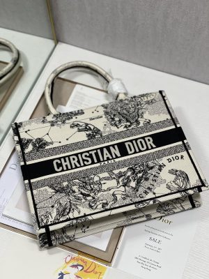 2 christian dior medium dior book tote bag blackwhite for women womens handbags shoulder bags 36cm cd m1296zrhz m941 9988