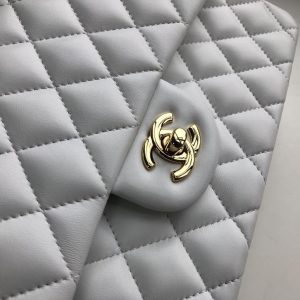 Chanel Pre-Owned 1995 CC dangling clip-on earrings