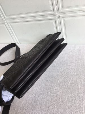 bottega veneta crossbody bag black for women womens bags 102in26cm 9988