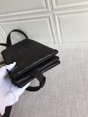 2-Bottega Veneta Crossbody Bag Black For Women Womens Bags 10.2In26cm   9988