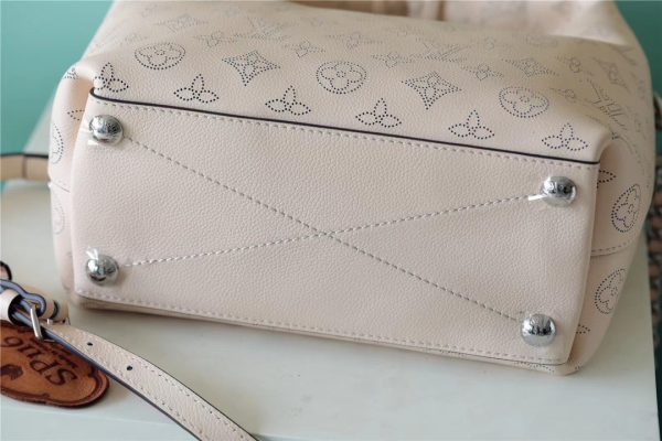 5 louis vuitton why knot mm mahina beige for women womens handbags shoulder and crossbody bags 134in34cm lv 9988