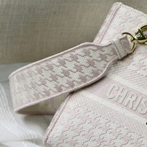 7 christian dior medium lady dlite bag houndstooth embroidery pinkwhite for women womens handbags shoulder satin bags crossbody satin bags 24cm cd 9988