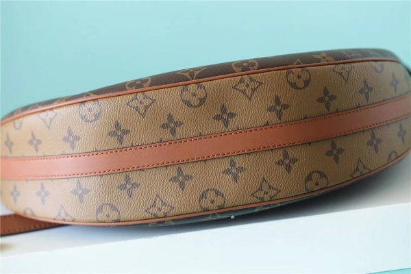 2 louis vuitton loop monogram canvas by nicolas ghesquiere for women womens handbags shoulder and crossbody bags 23cm91in lv 9988