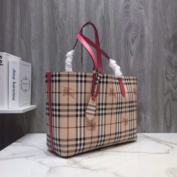 8 exclusive burberry reversible tote haymarket canvas medium for women womens bags 193in49cm 9988