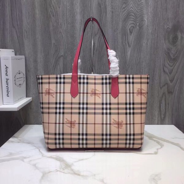10 exclusive burberry reversible tote haymarket canvas medium for women womens bags 193in49cm 9988