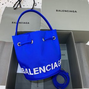 balenciaga le cagole medium bucket bag in blue for women womens bags 7in18cm 9988