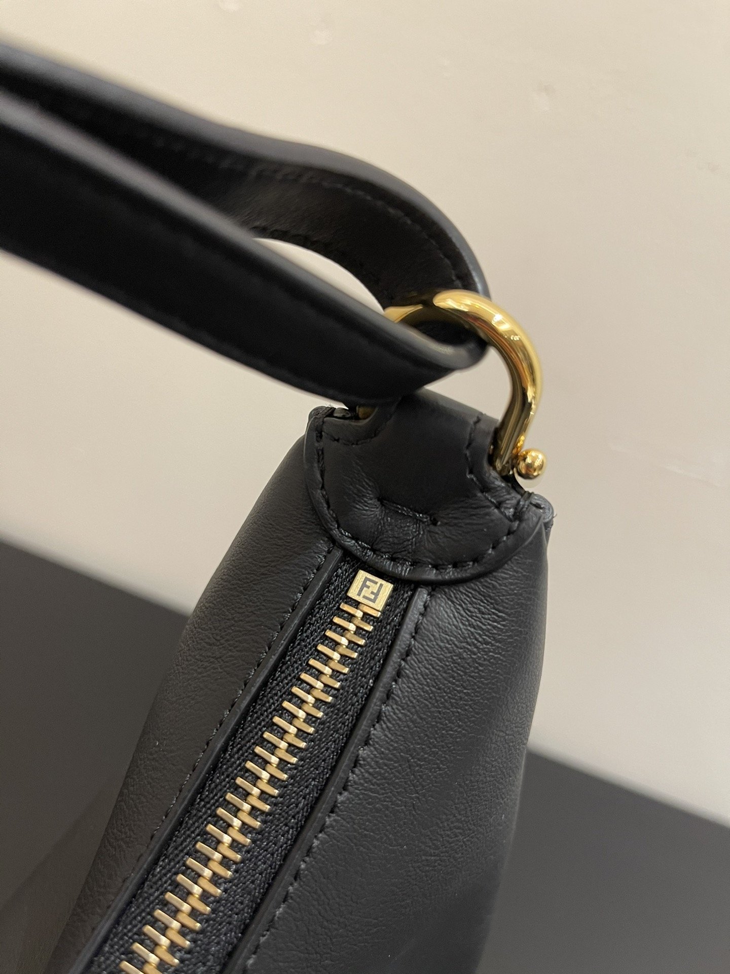 Marni buckle-detail tote bag Black