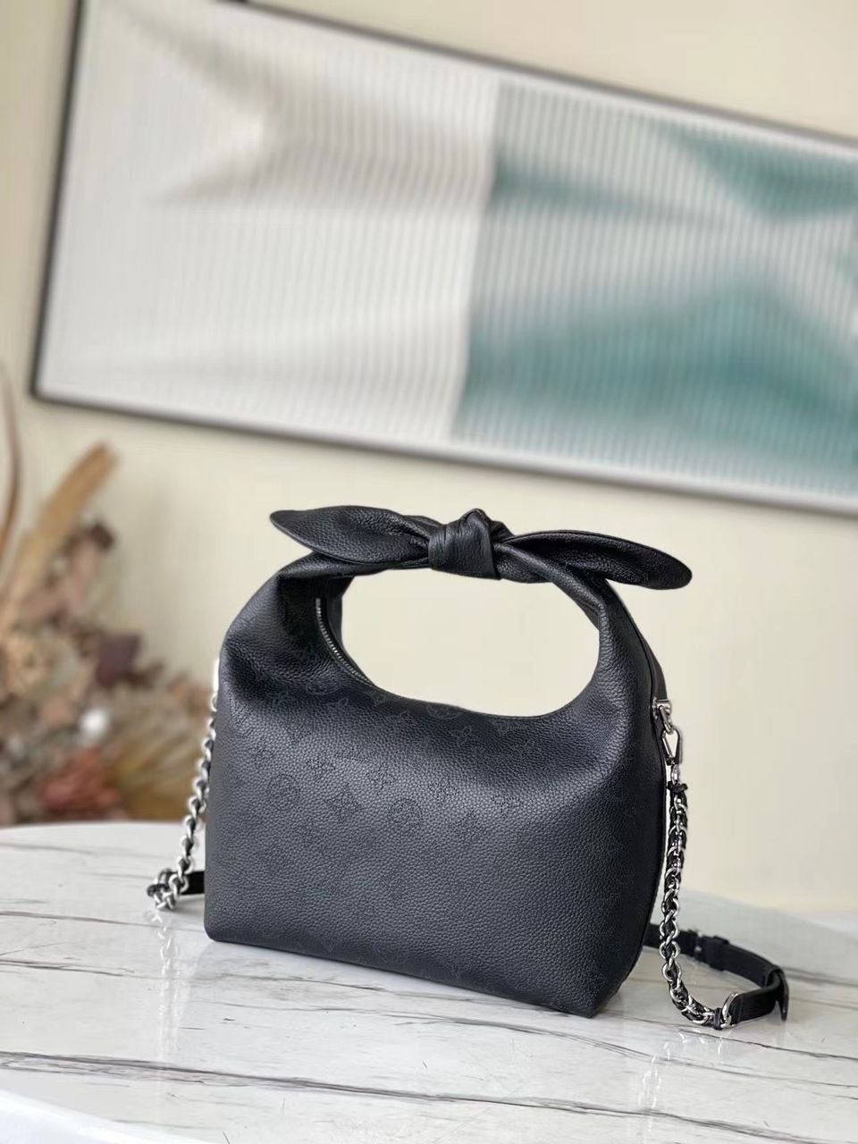 1 louis vuitton why knot mm mahina black for women womens handbags shoulder and crossbody bags 134in34cm lv m20788 9988