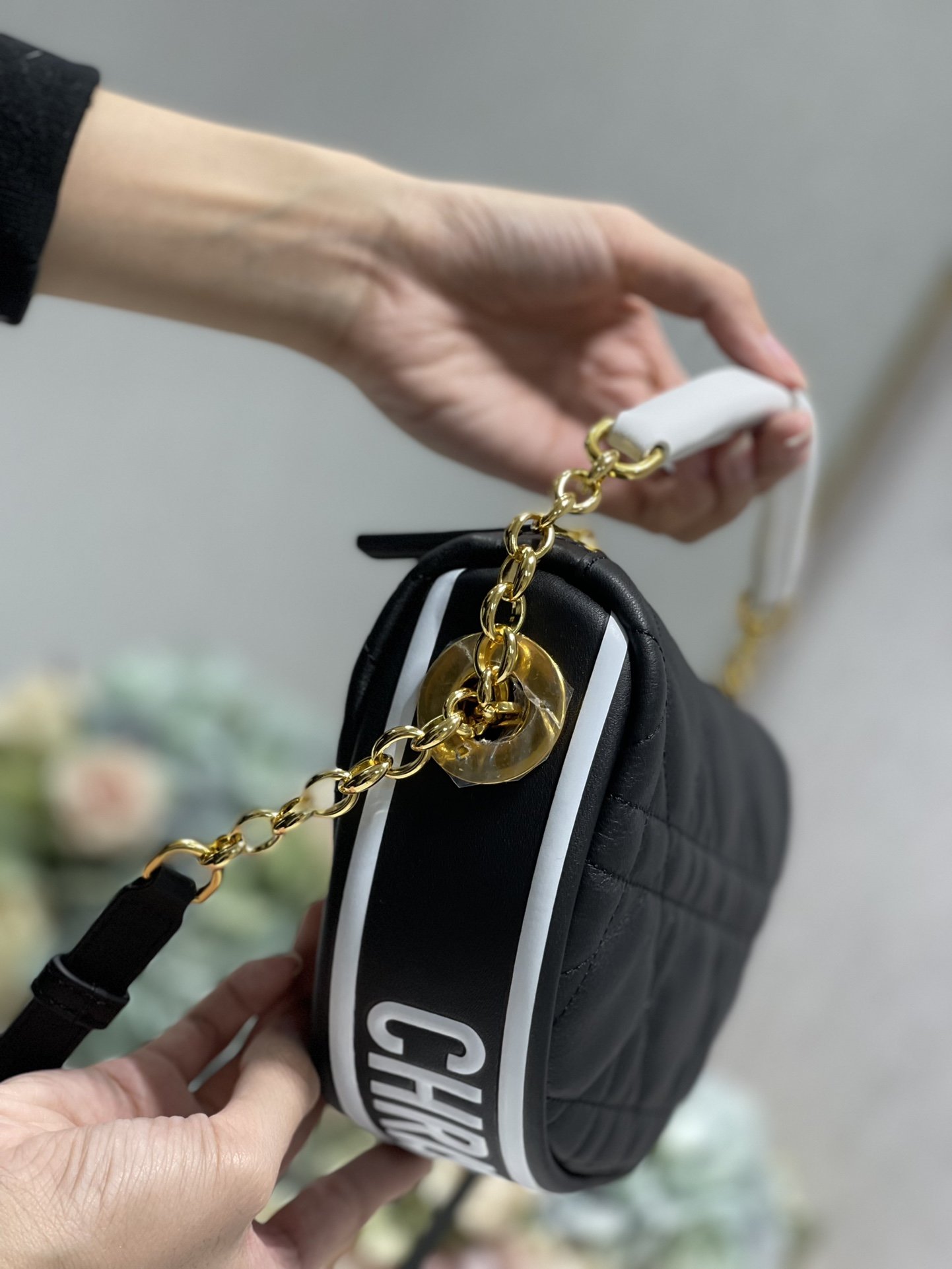 1 christian dior small dior vibe hobo bag black cannage black for women womens handbags crossbody bags 20cm cd m7200onoa m911 9988