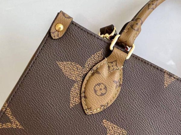 2 louis vuitton onthego pm monogram canvas for women womens handbags shoulder bags 98in25cm lv 9988