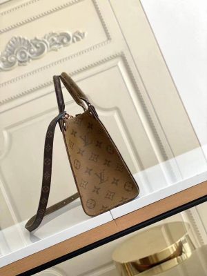 7 louis vuitton onthego pm monogram canvas for women womens handbags shoulder bags 98in25cm lv 9988