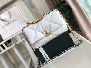 4-Chanel 19 Handbag White For Women 10.1In26cm As1160   9988