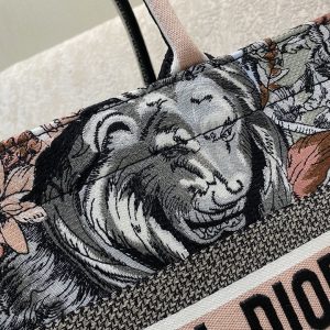 Acm Shop Christian Dior Medium Dior Book Tote Multicolor La Force Embroidery Multicolor For Women Womens Handbags Shoulder JEANS bags 36Cm Cd 9988 Roman Stud raffia tote bag