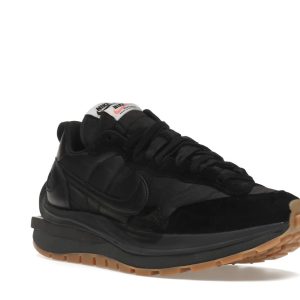 2 nike vaporwaffle sacai black gum 9988 1 300x300