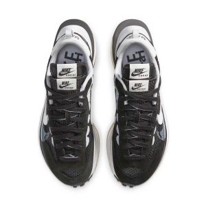 4 sacai x nike vaporwaffle black white 9988 1 1 300x300