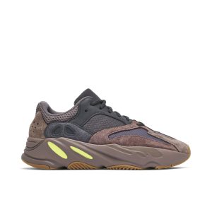 yeezy boost 700 mauve 9988 scaled 1