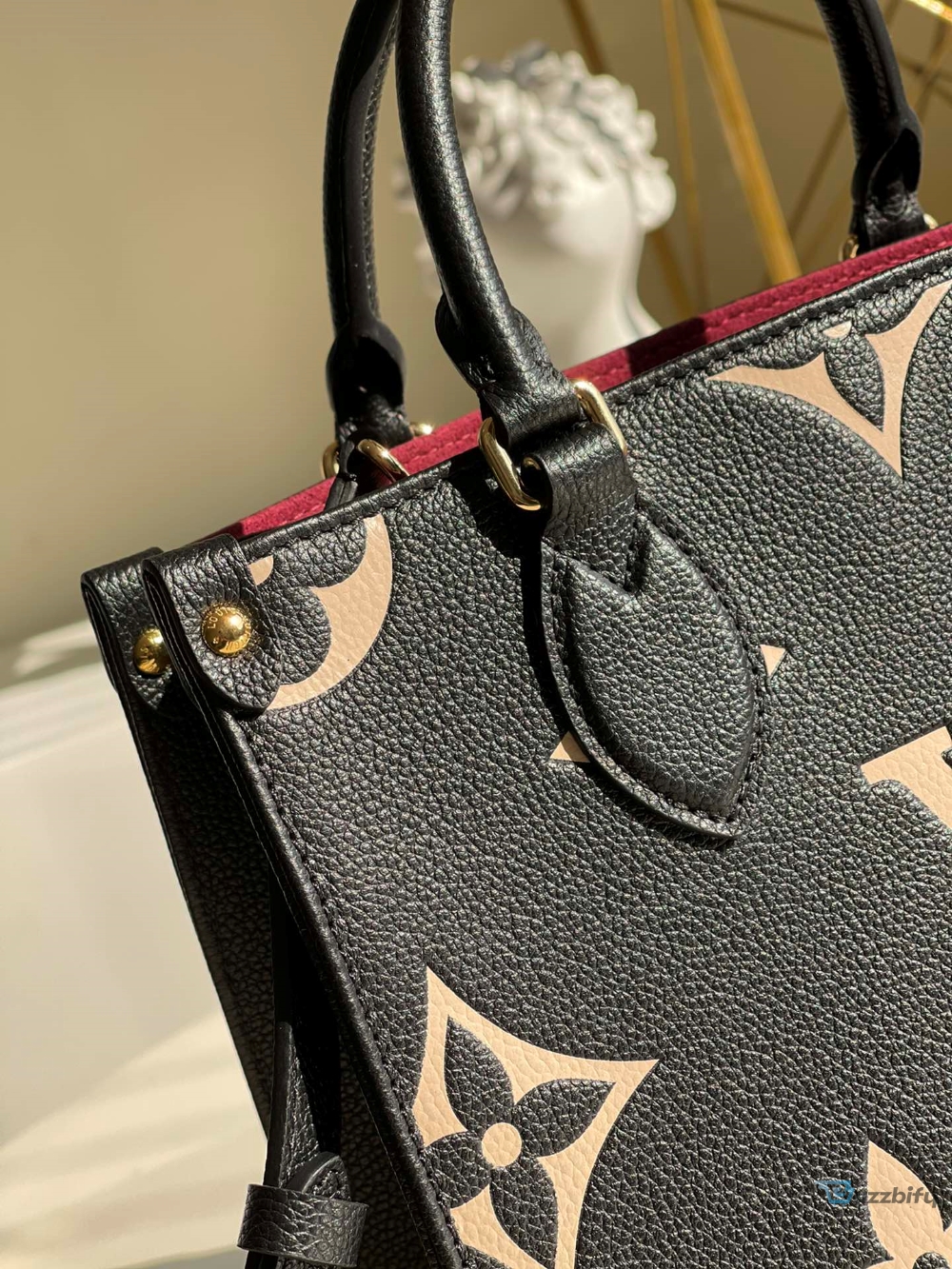 Louis Vuitton Handle Bag 25cm Black - 7777