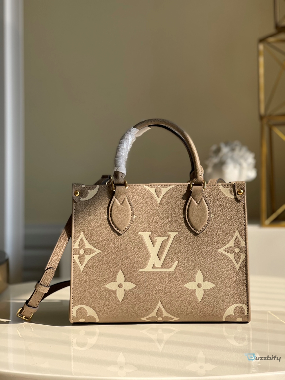 Louis Vuitton Handle Bag 25Cm Lightbrown 2799 Acm Shop Louis Vuitton Pleaty mini handbag in blue monogram denim canvas and natural leather