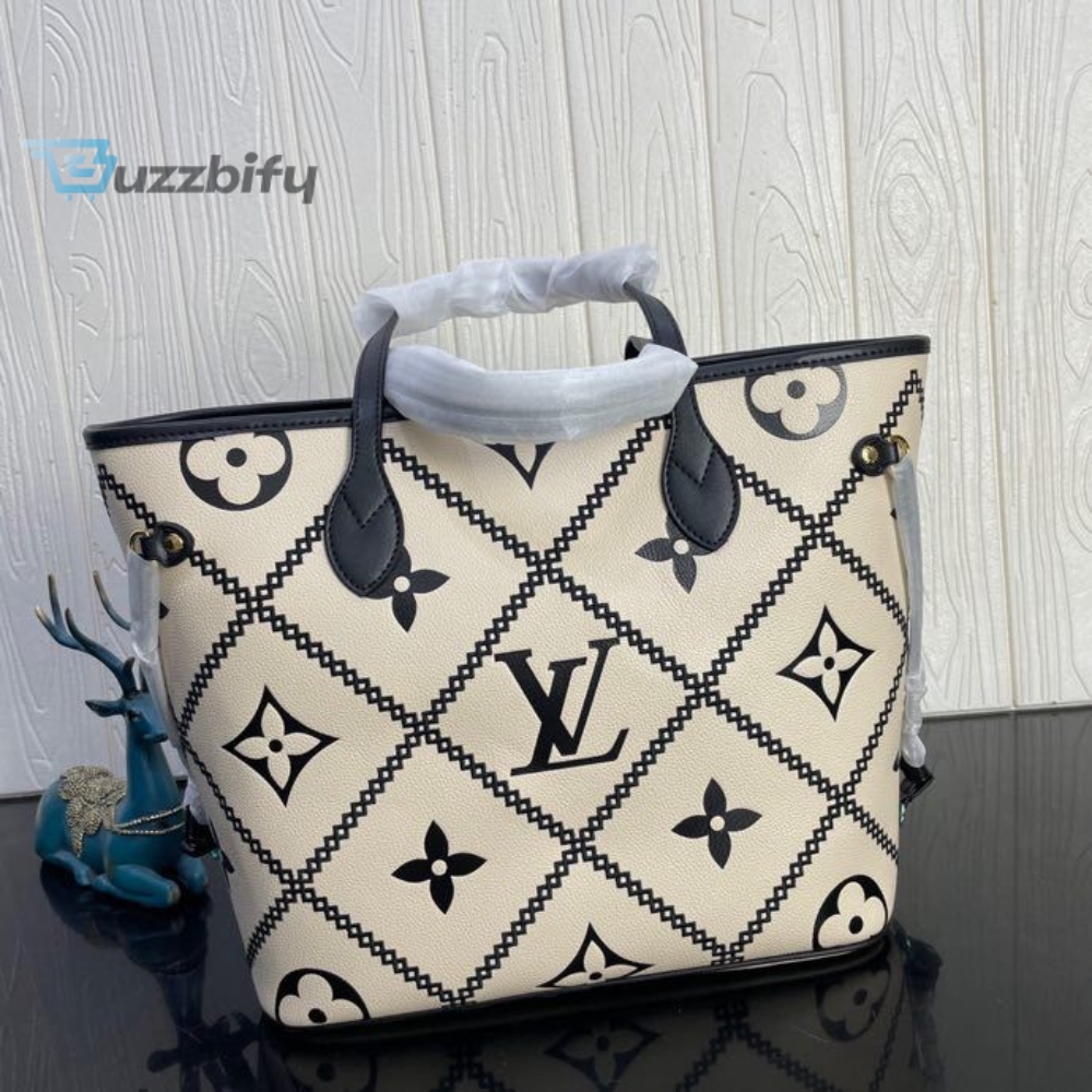 Louis Vuitton OnTheGo MM Monogram And Monogram Reverse Canvas For Women, Women’s Handbags, Shoulder Bags 13.8in/35cm LV M45321