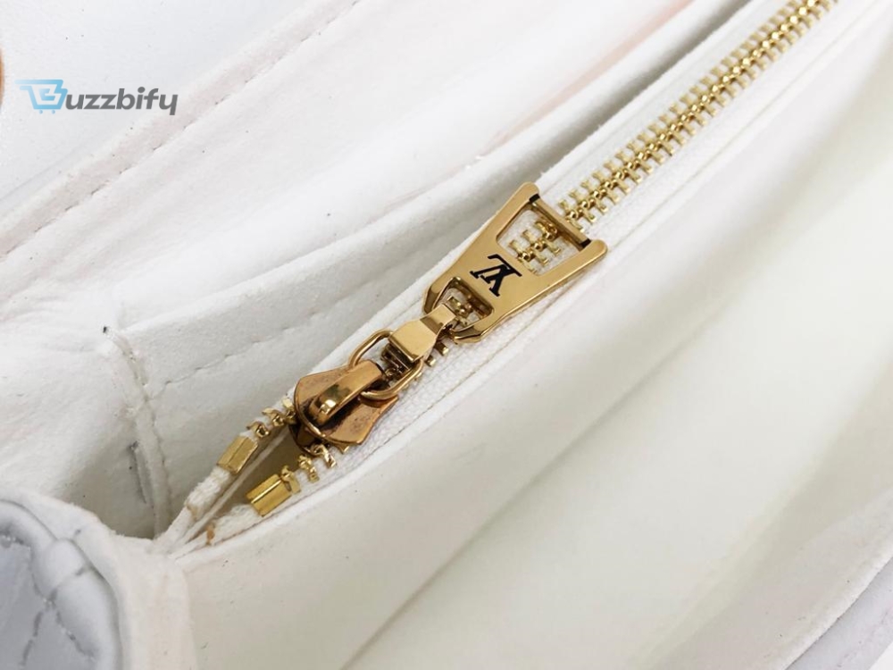 Louis Vuitton New Wave Chain Bag White For Women, Women’s Handbags, Shoulder And Crossbody Bags 9.4in/24cm LV M58549
