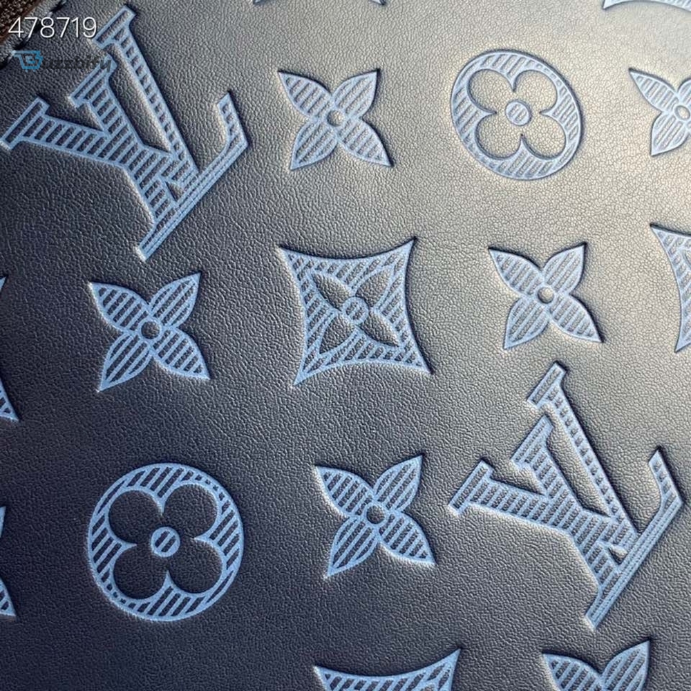 Louis Vuitton Discovery Bumbag PM Monogram Shadow Navy Blue For Men, Men’s Belt Bags 17.3in/44cm LV M45729
