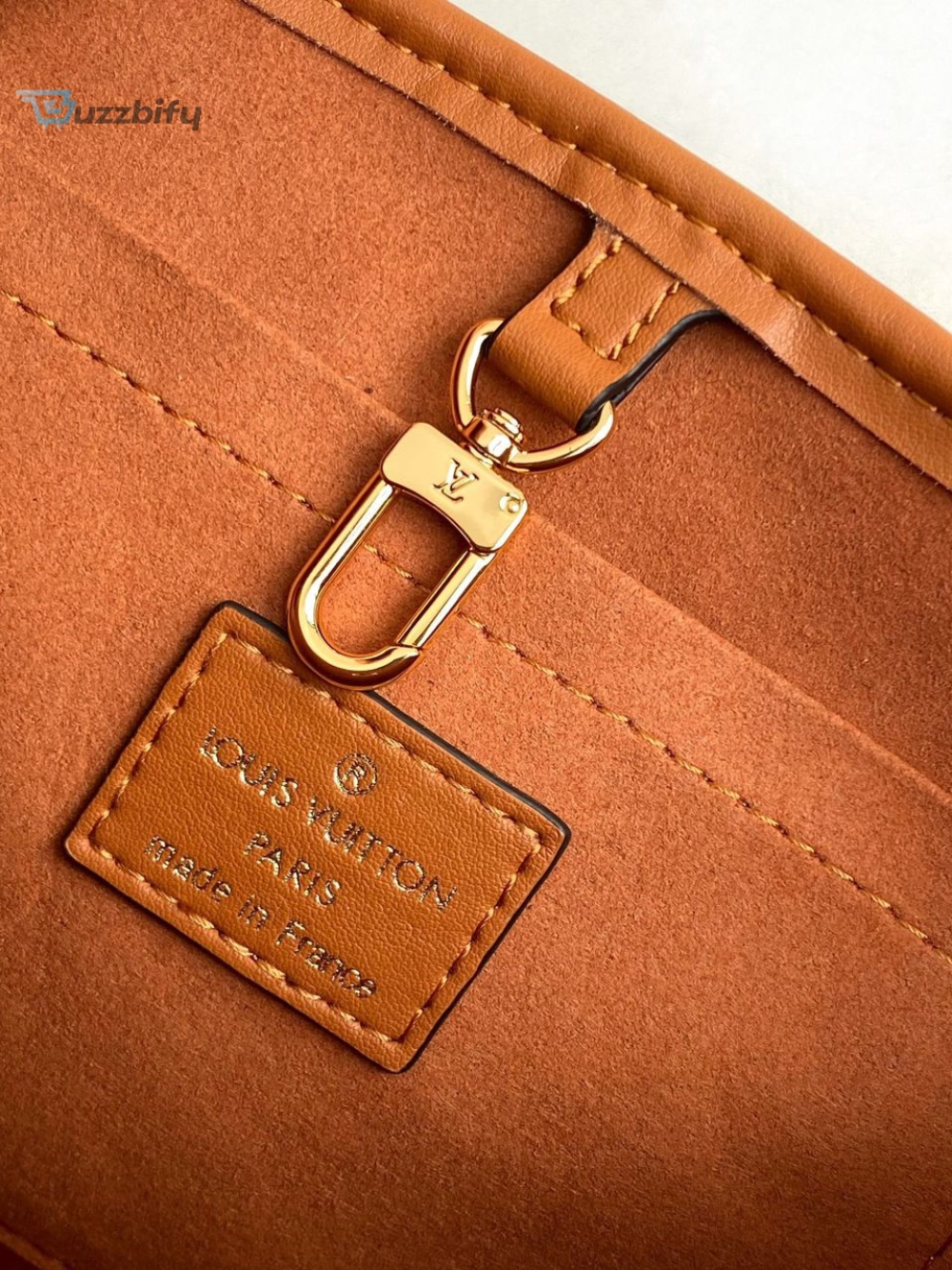 Louis Vuitton Petit Bucket Raffia Caramel Brown For Women, Women’s Bags, Shoulder And Crossbody Bags 9.4in/24cm LV M59961
