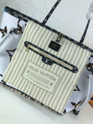 Louis Vuitton Neverfull Mm Tote Bag Monogram Jungle Canvas Blackcaramel For Women Womens Handbags Shoulder Bags 12.2In31cm Lv M44716