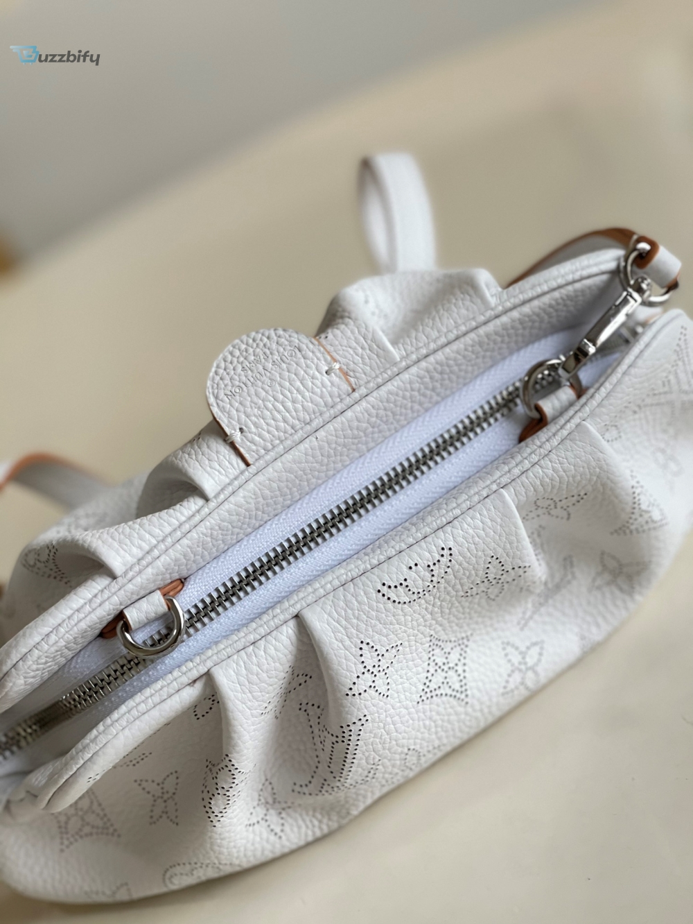 Louis Vuitton Scala Mini Pouch White For Women, Women’s Handbags, Shoulder And Crossbody Bags 9.1in/23cm LV M80410
