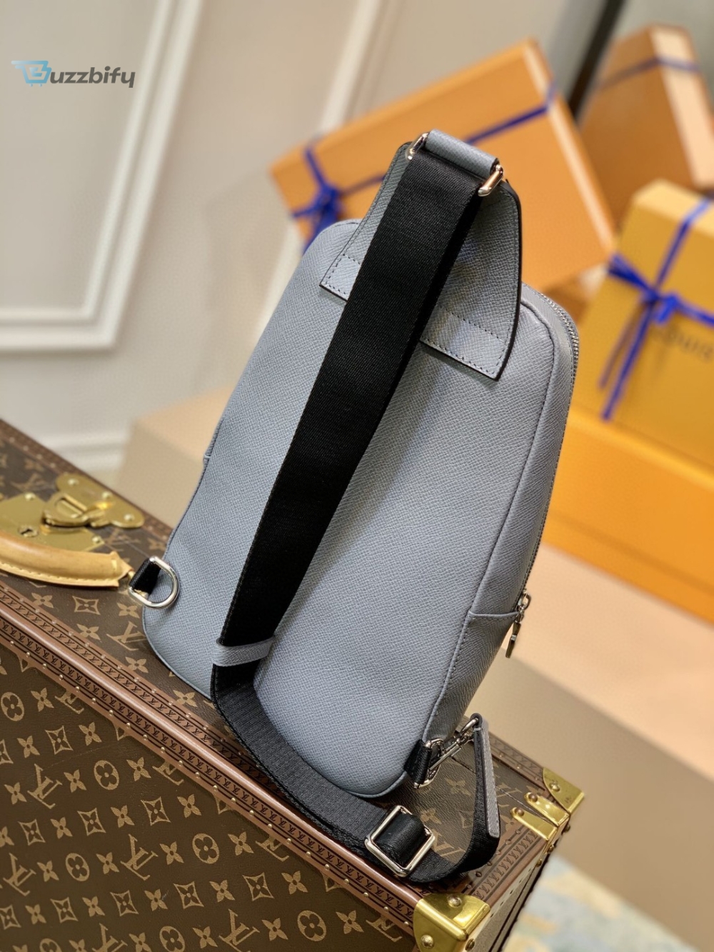 Louis Vuitton Avenue Sling Bag Taiga Grey For Men Mens Bags Crossbody Bags 12.2In31cm Lv M30801
