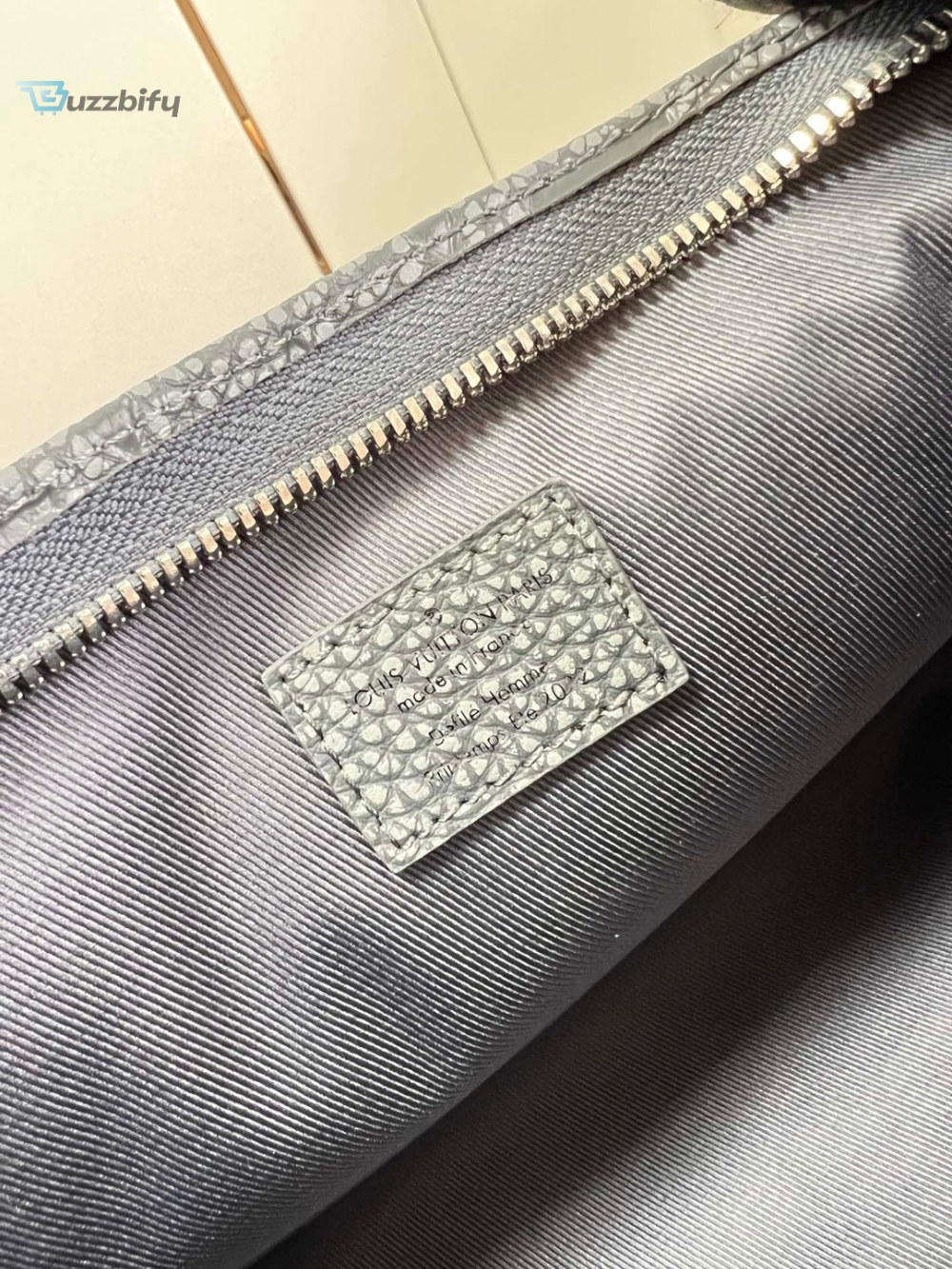 Louis Vuitton Pochette Voyage Grey For Women, Women’s Handbags, Shoulder Bags And Crossbody Bags 11.4in/29cm LV
