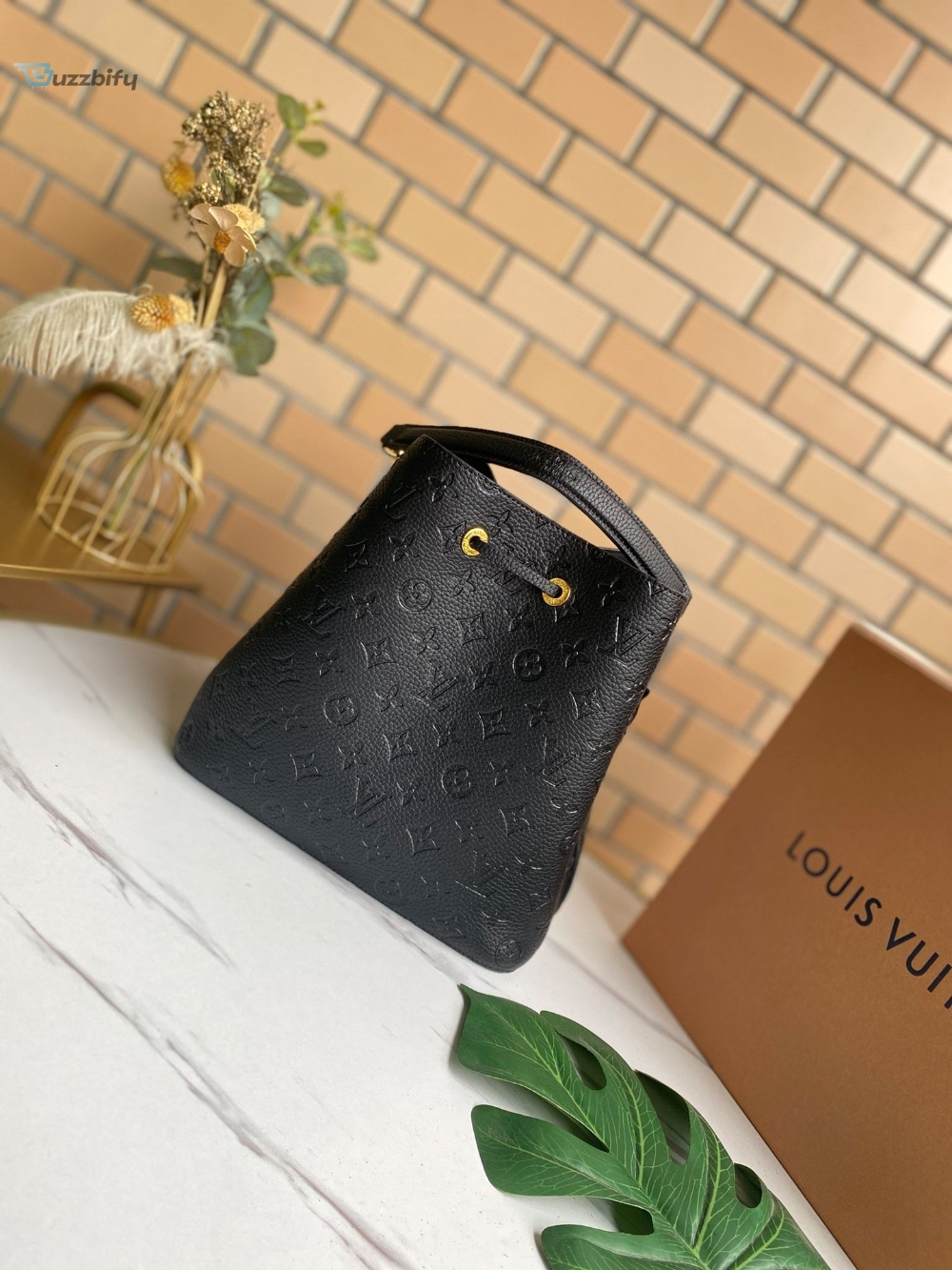 Louis Vuitton NeoNoe MM Bucket Bag Monogram Empreinte Black For Women, Women’s Handbags, Shoulder Bags 10.2in/26cm LV M45256
