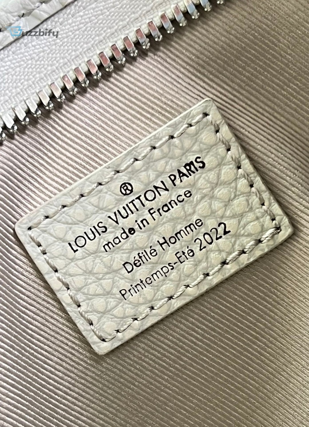 Louis Vuitton Pochette Voyage White For Women, Women’s Handbags, Shoulder Bags And Crossbody Bags 11.4in/29cm LV
