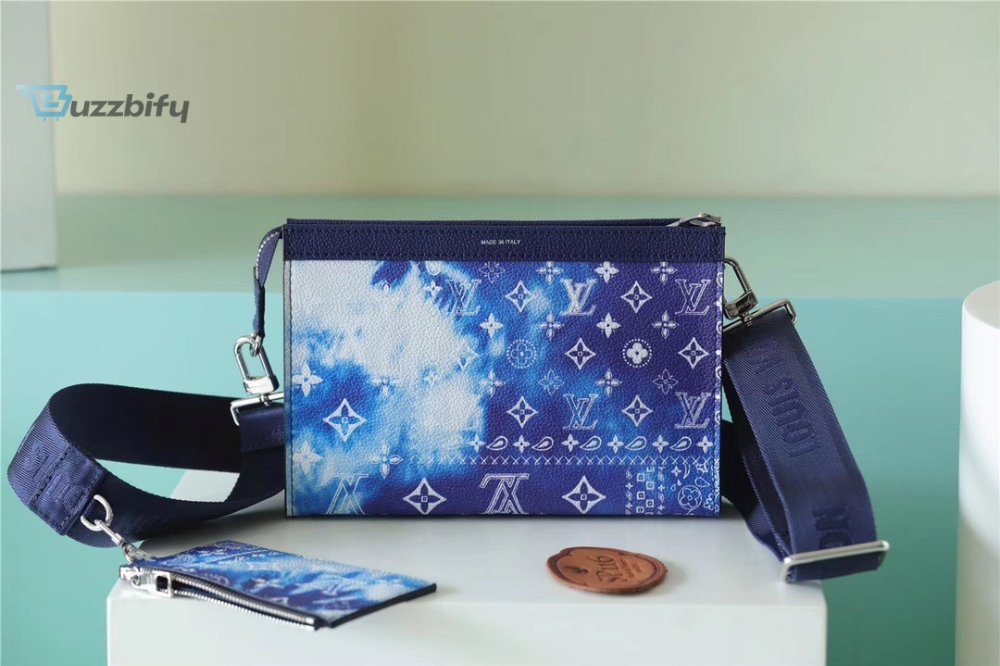 Louis Vuitton Gaston Wearable Wallet Monogram Blue For Men Mens Bags Shoulder And Crossbody Bags 8.7In22cm Lv M81431