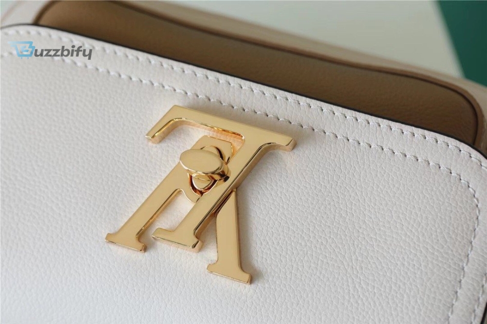 Louis Vuitton Lockme Tender White For Women Womens Handbags Shoulder And Crossbody Bags 7.5In19cm Lv 16 Louis Vuitton Lockme Tender White For Women, Women’s Handbags, Shoulder And Crossbody Bags 7.5in/19cm LV