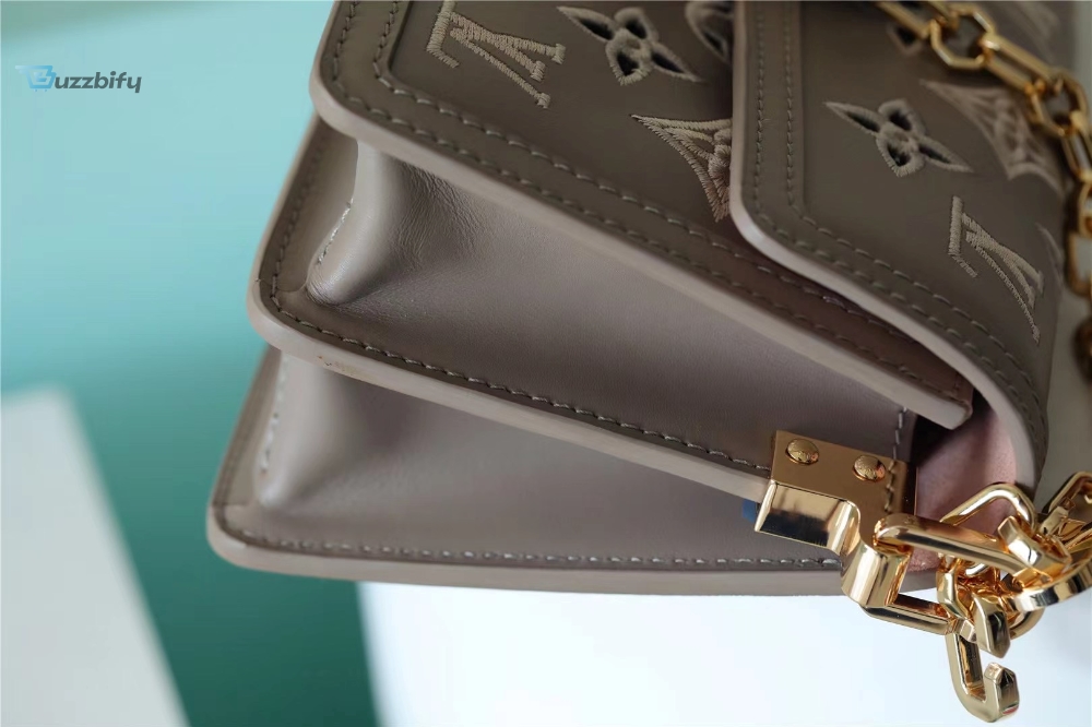 Louis Vuitton Dauphine East West Monogram Khaki For Women Womens Handbags Shoulder And Crossbody Bags 9.6In24.5Cm Lv 16 Louis Vuitton Dauphine East West Monogram Khaki For Women, Women’s Handbags, Shoulder and Crossbody Bags 9.6in/24.5cm LV