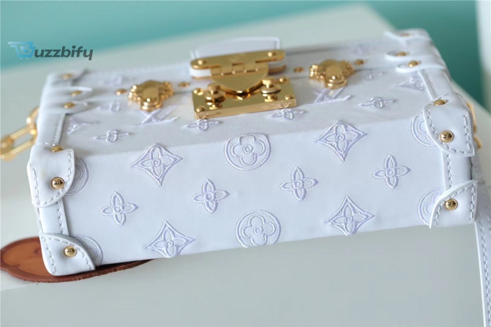 Louis Vuitton Petite Malle Monogram White For Women Womens Handbags Shoulder And Crossbody Bags 7.9In20cm Lv M20847