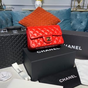 Pre-owned Chanel Czarny Quilted Caviar Mini Wallet On Chain