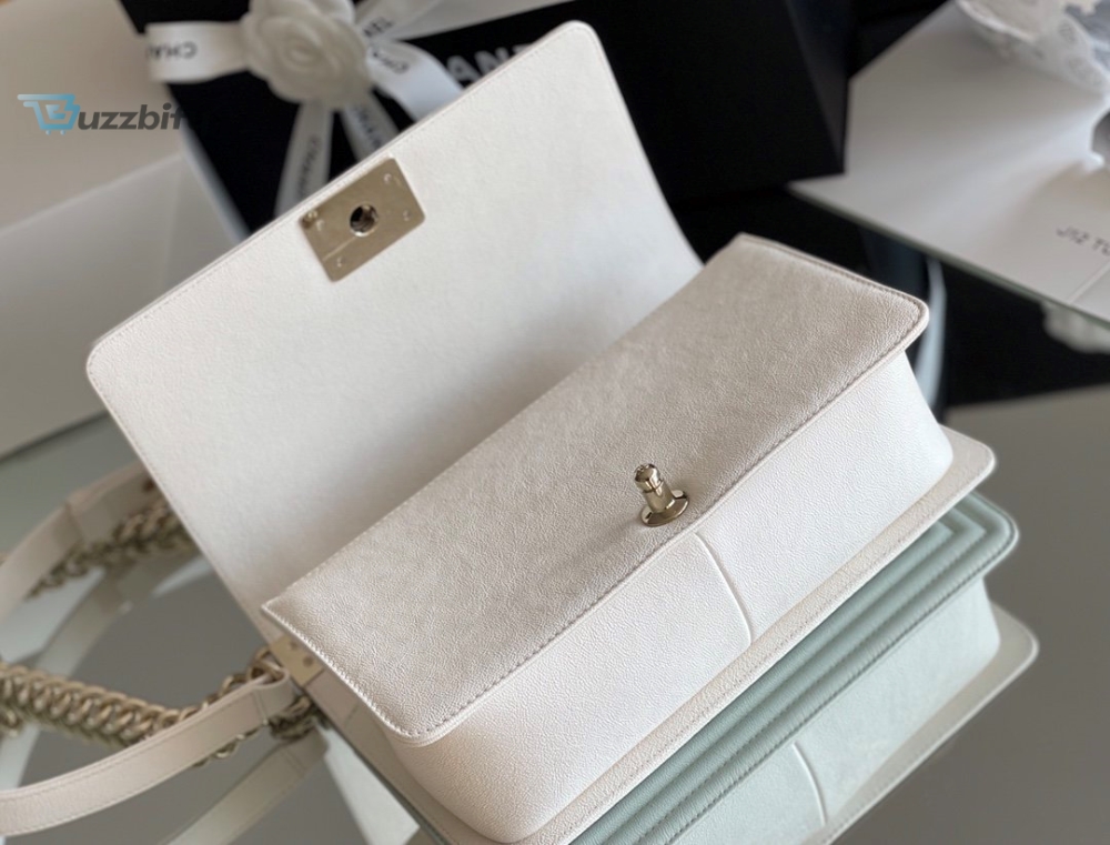 Chanel Medium Classic Flap Bag 25Cm White For Women A67086
