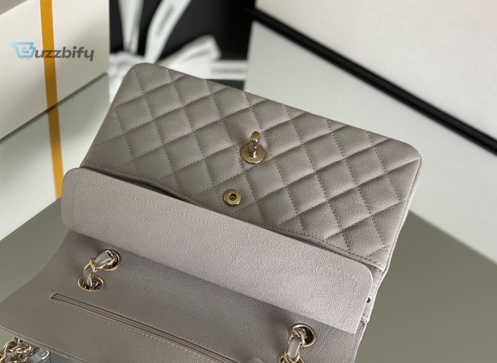 Chanel Classic Handbag 26Cm Grey For Women A01112 20 Chanel Pre-Owned V-neck knitted cardigan