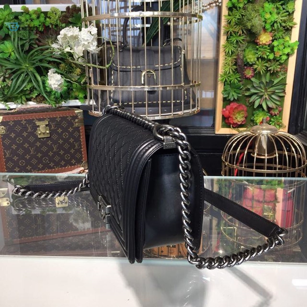 Chanel Boy Handbag Silver Hardware Black For Women, Women’s Bags, Shoulder And Crossbody Bags 9.8in/25cm A67086