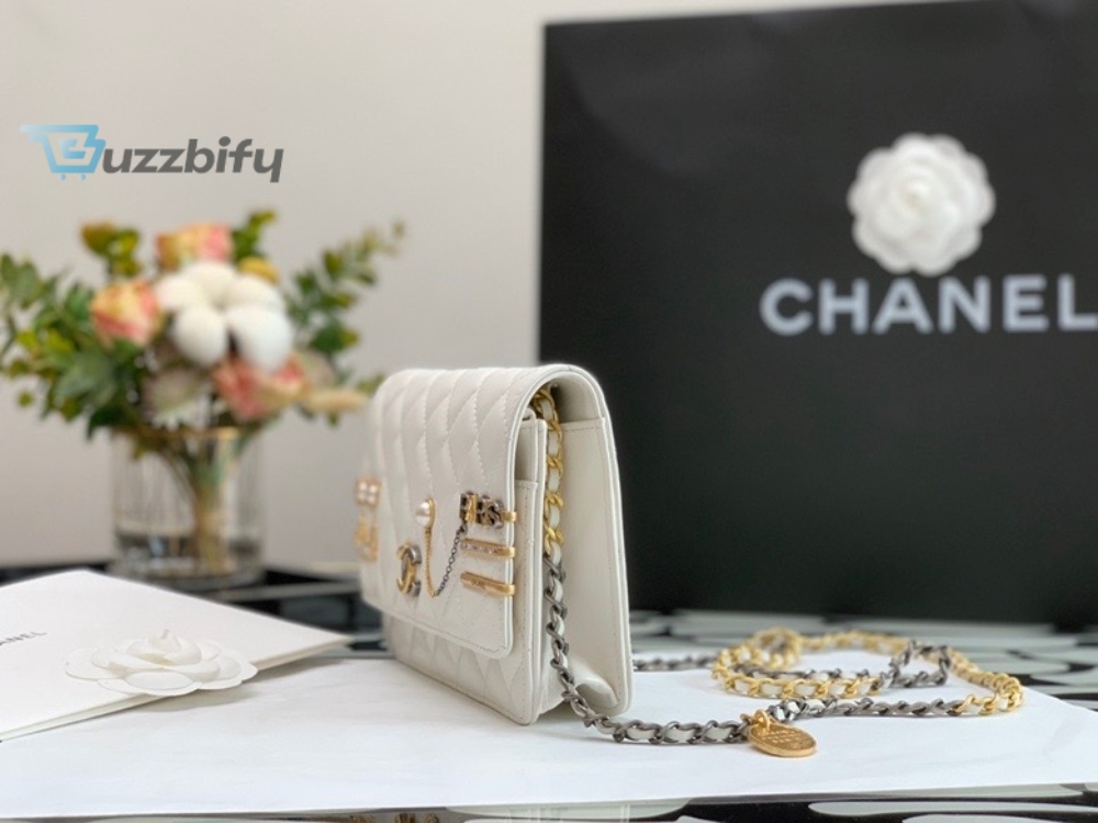 Chanel Flap Bag White For Women 7.4In19cm