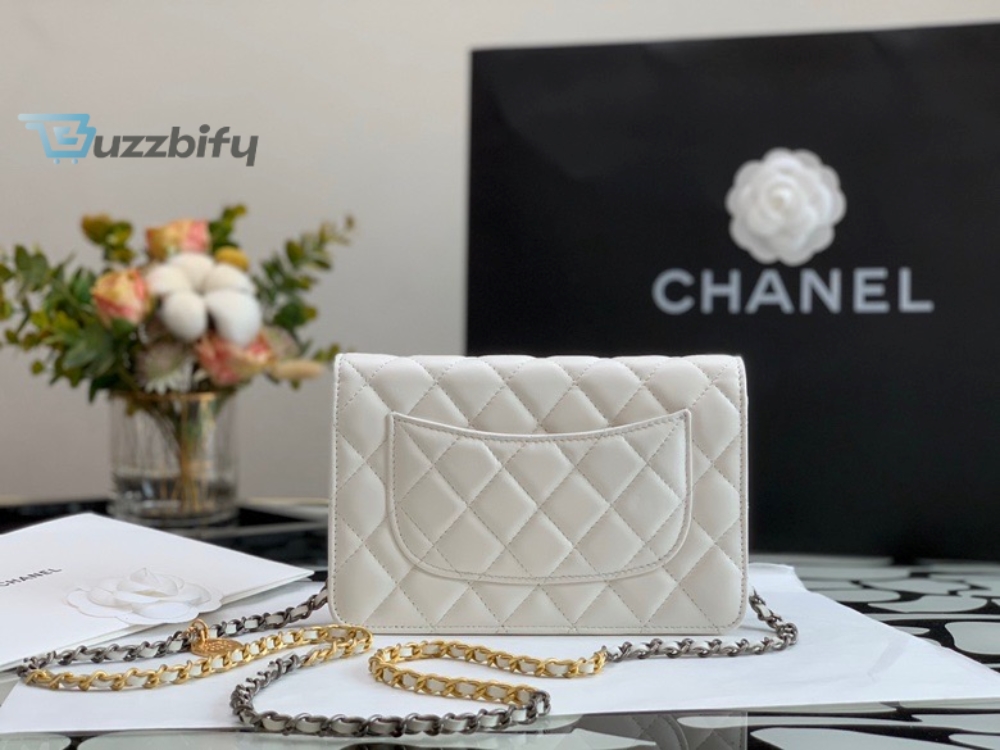 Chanel Flap Bag White For Women 7.4In19cm Acm Shop Chanel 2.55 handbag in black quilted leather