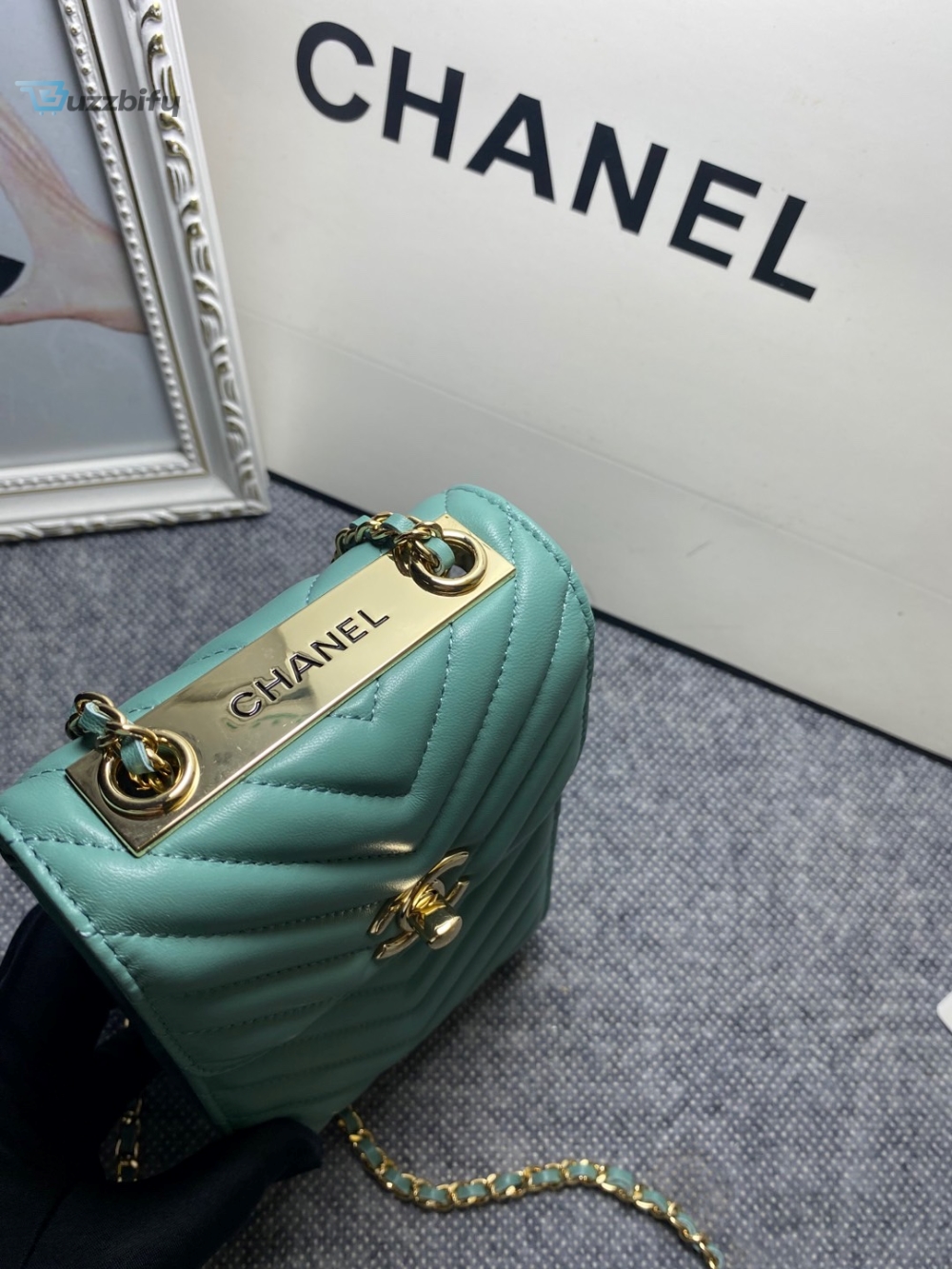 Chanel Chevron Trendy Cc Phone Mint Bag For Women 18Cm7in