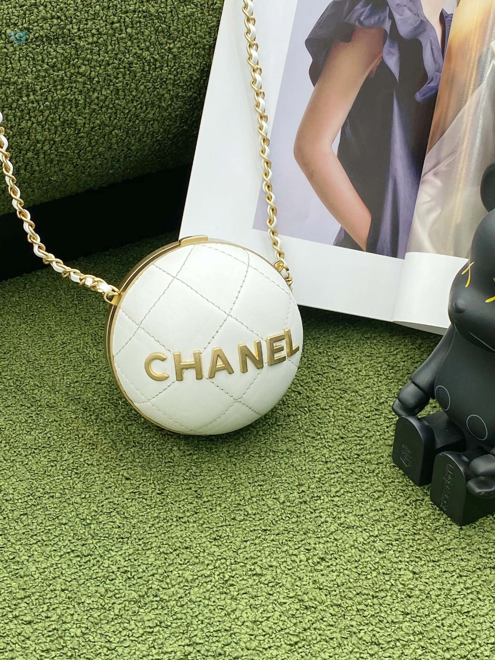 Chanel Ball Bag White And Gold Chain Bag For Women 8Cm3.15In